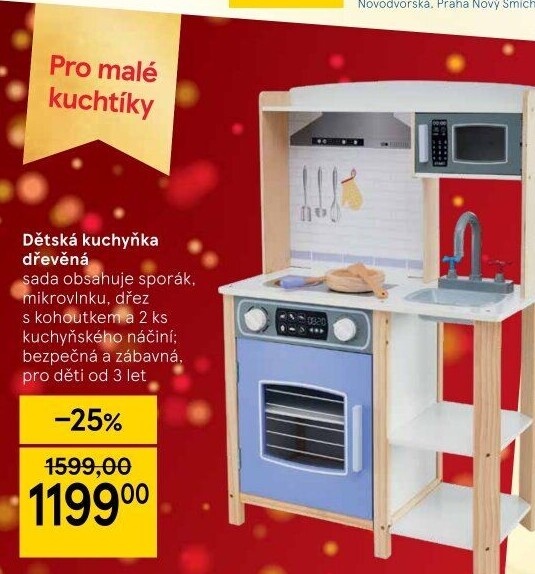 Dětská dřevěná kuchyňka