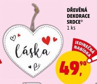 Dřevěná závěsná dekorace