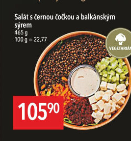 Salát s černou čočkou a balkánským sýrem