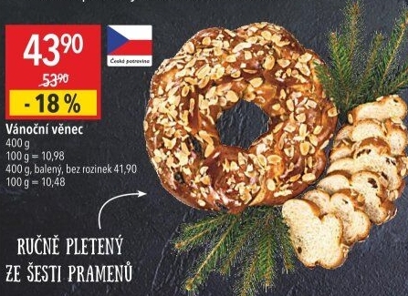 Vánočka ve tvaru věnce