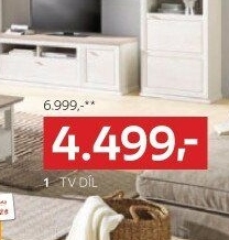 KOMODA POD TELEVIZI