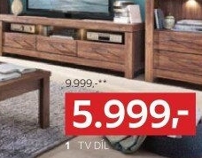KOMODA POD TELEVIZI